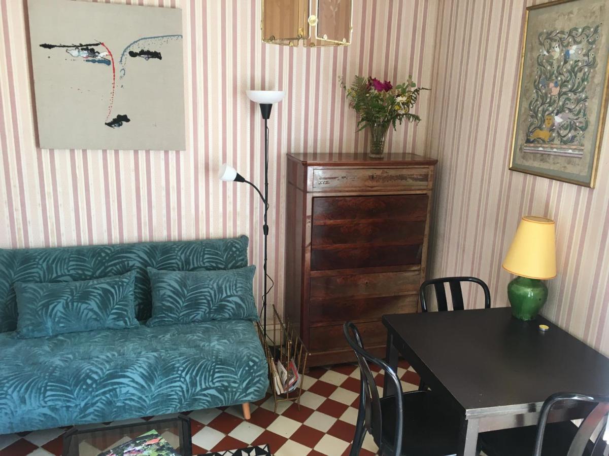 Le Refuge Private Entrance 2/4 Pers Dans Maison 17Eme Siecle.Parking. Calme Autreches エクステリア 写真